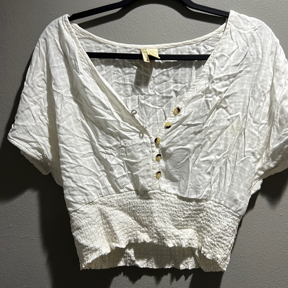 Blouse , coastal , flowy , cinch waist , white , cropped